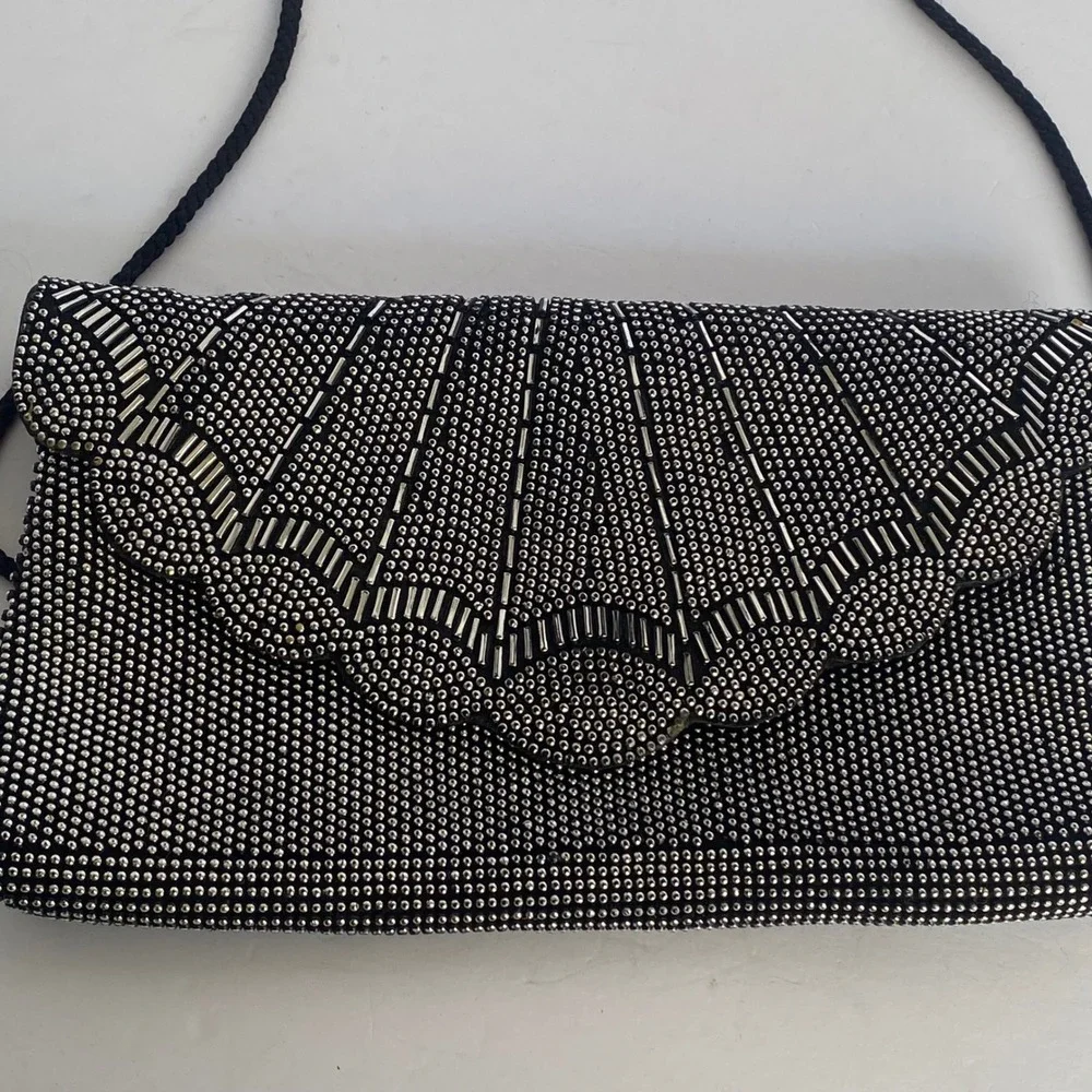 Beaded Evening Clutch Bag Womens Black Silver Scalloped Shell